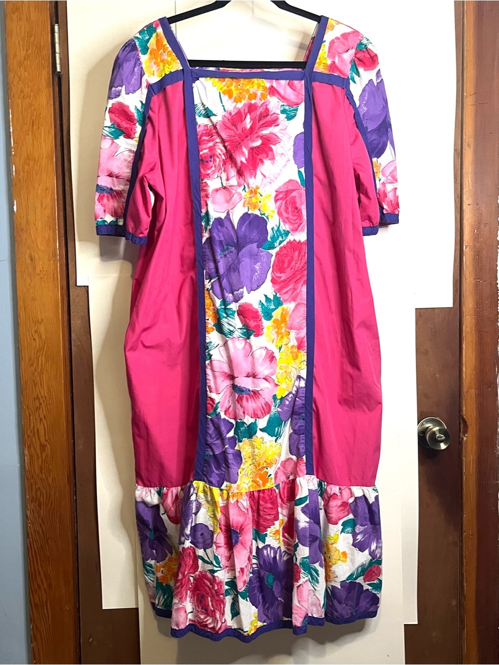 VTG Krist Gudnason California (Fits L/XL) Bold Floral Pink Kaftan House Dress